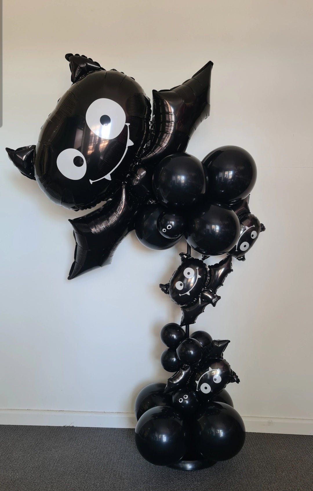 Halloween Past Decor Images - UpUpNAwayBalloons