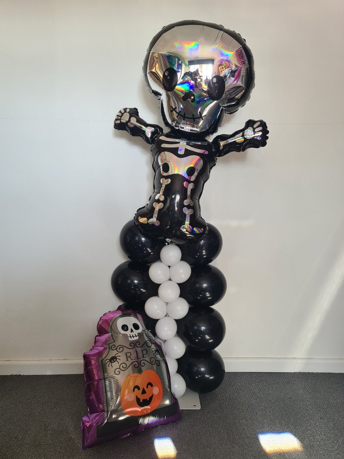 Halloween Past Decor Images - UpUpNAwayBalloons