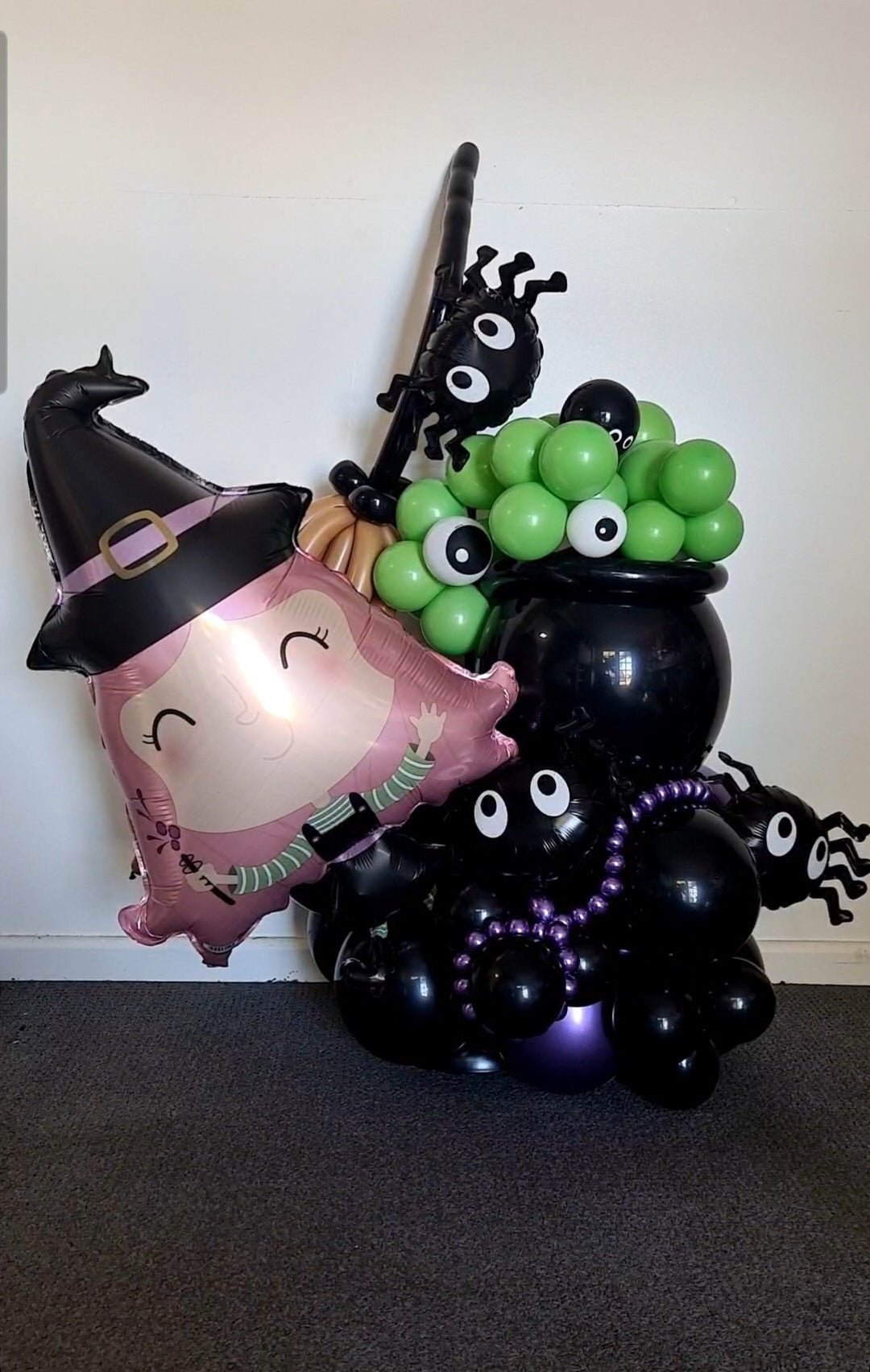 Halloween Past Decor Images - UpUpNAwayBalloons