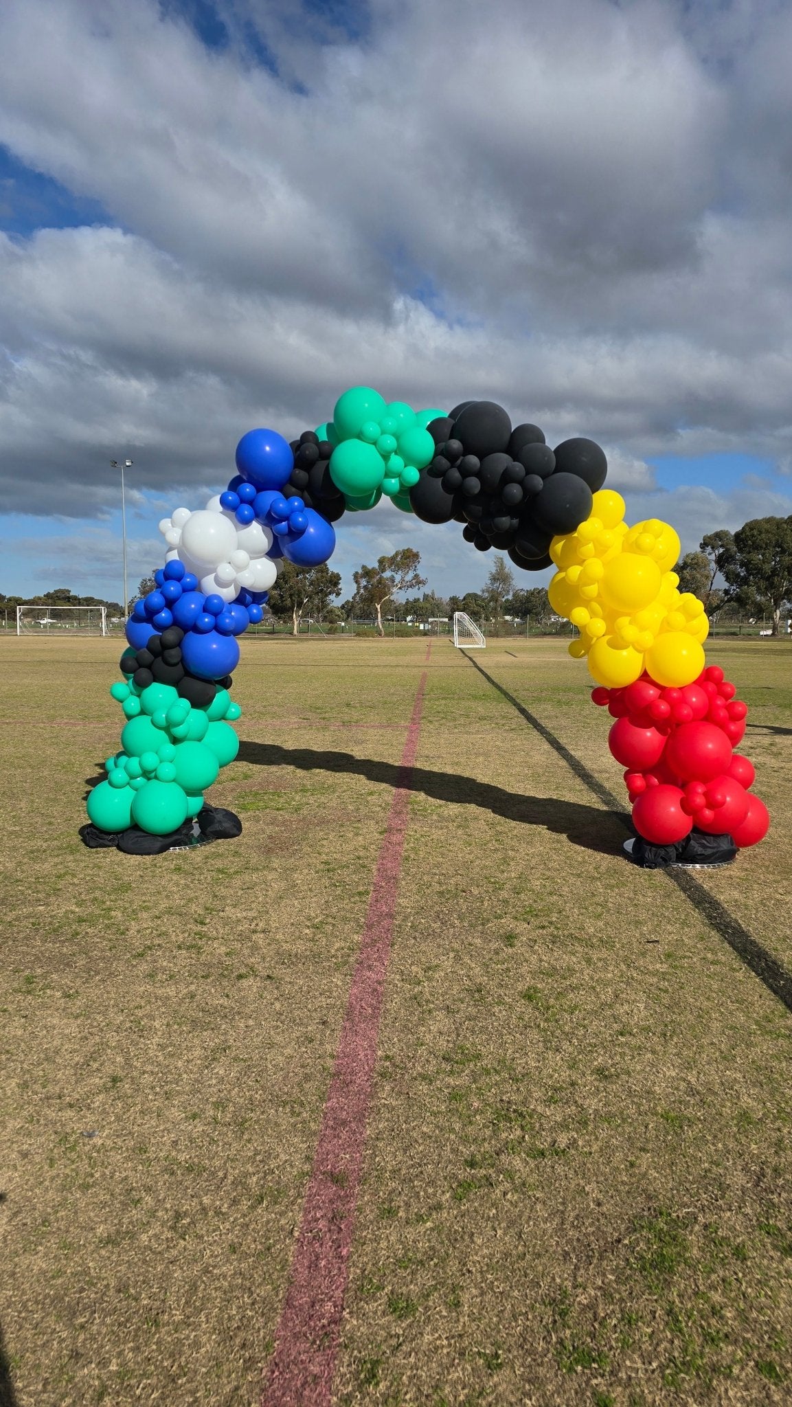 Year 2025 Organic Balloon Garlands (click on photo to view all photos) - UpUpNAwayBalloons