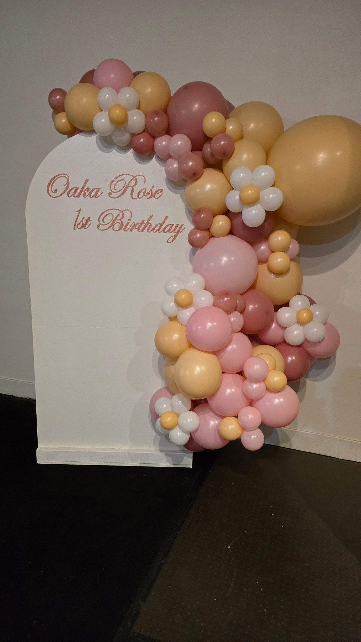 Year 2025 Organic Balloon Garlands (click on photo to view all photos) - UpUpNAwayBalloons