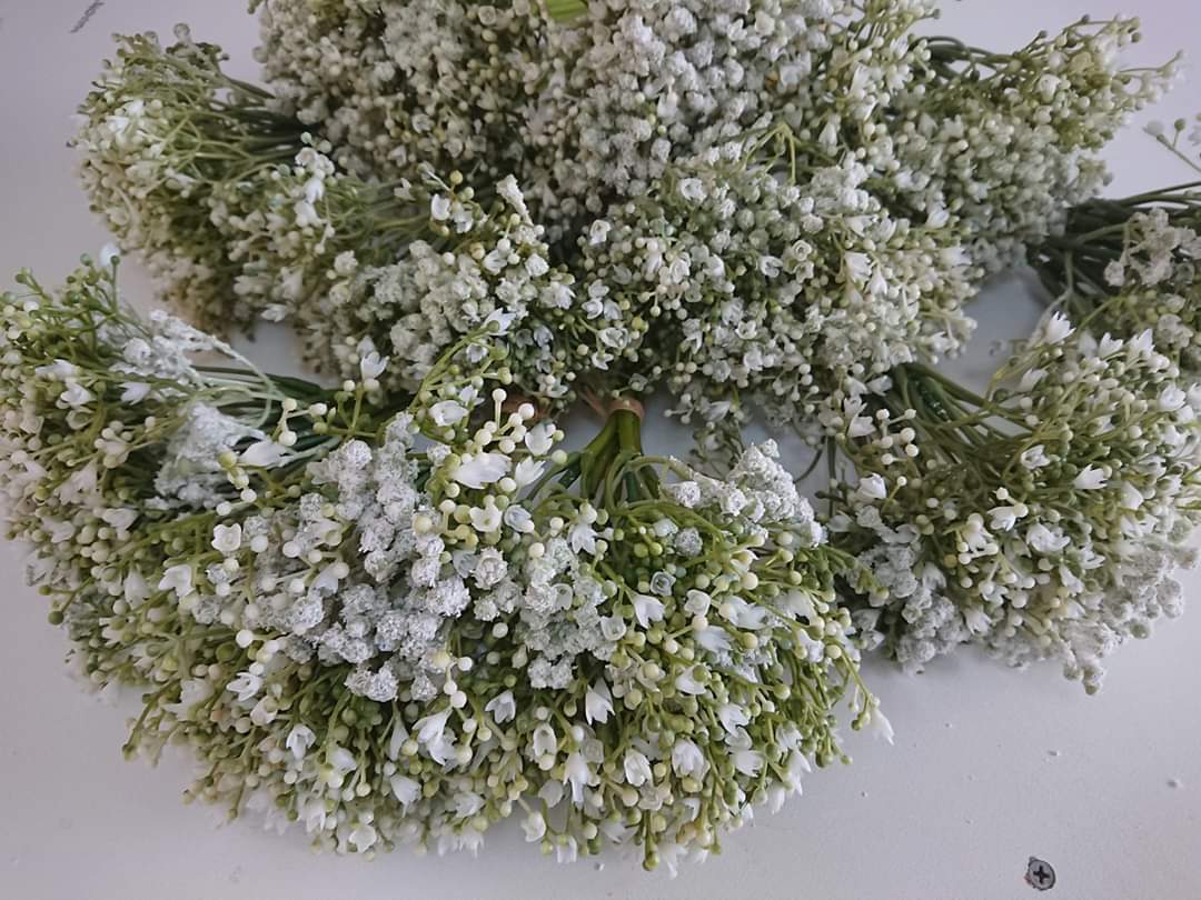 Artificial Flowers and Greenery for hire - UpUpNAwayBalloons