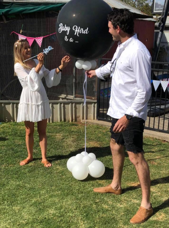 Personalised Gender Reveal - UpUpNAwayBalloons
