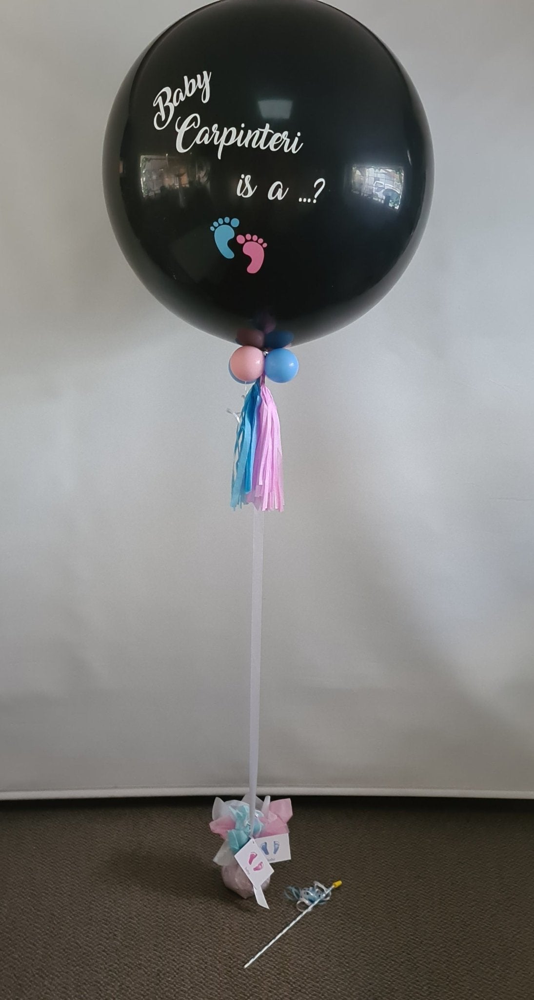 Personalised Gender Reveal - UpUpNAwayBalloons