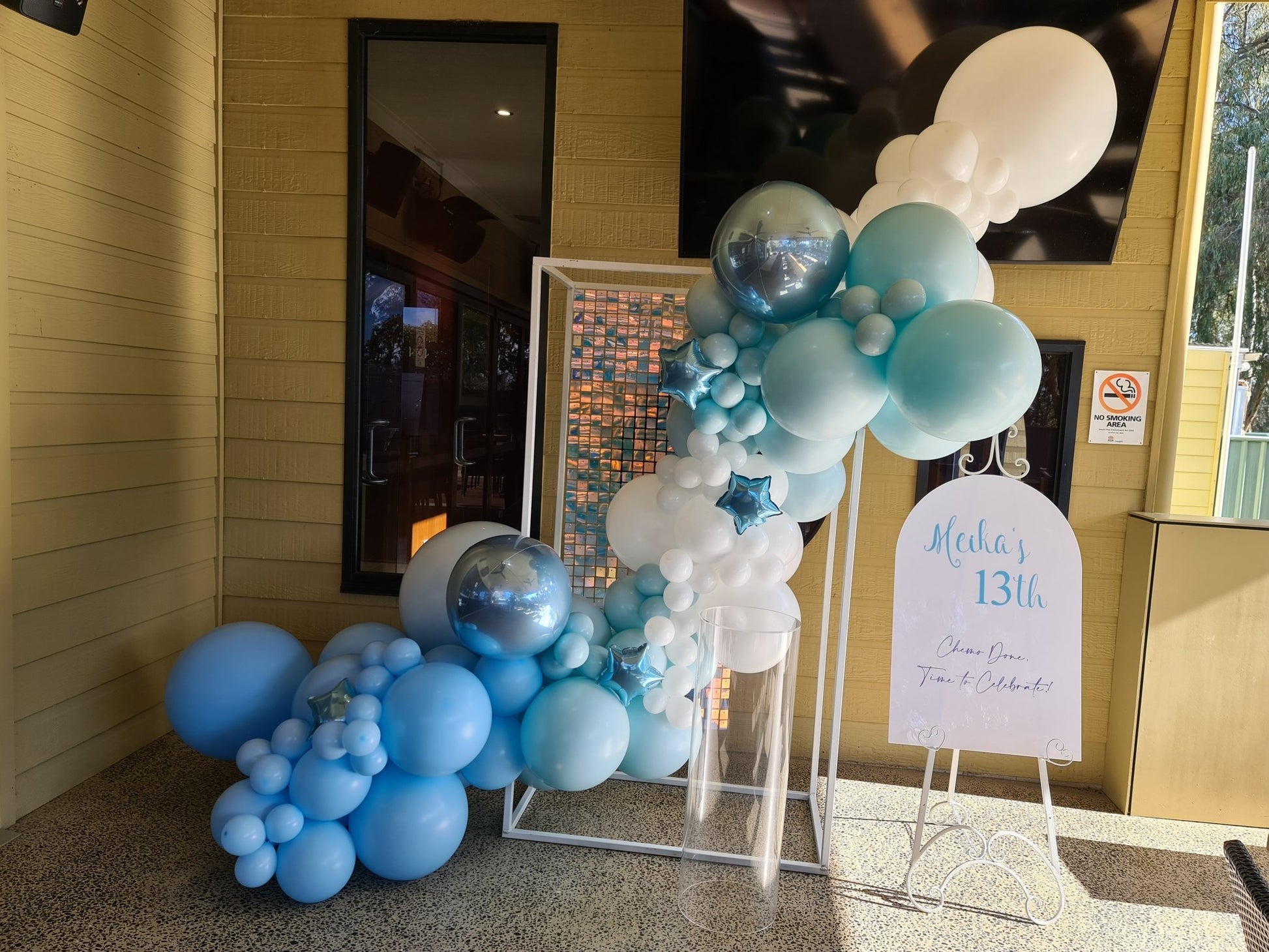 Year 2015 to 2020 Organic Balloon Garlands (click on photo to view) - UpUpNAwayBalloons