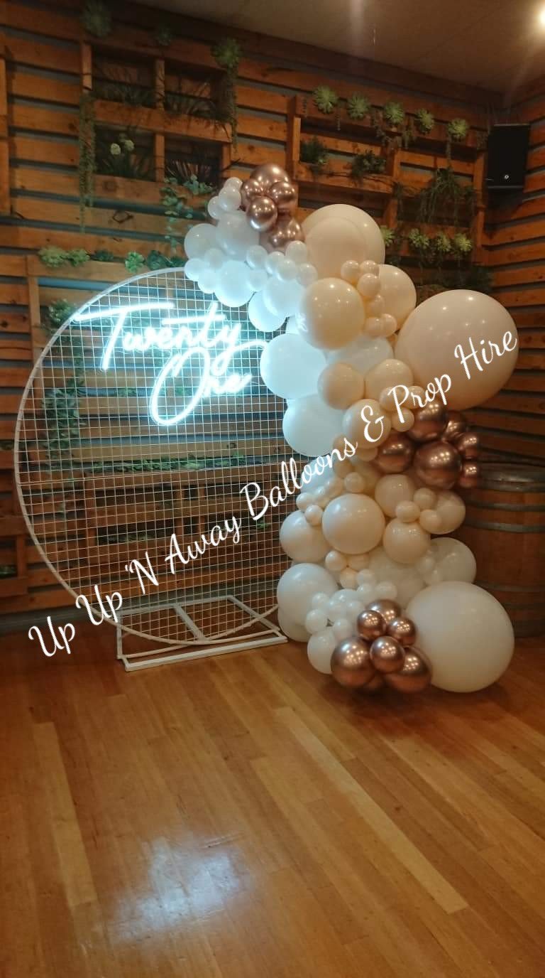 Year 2015 to 2020 Organic Balloon Garlands (click on photo to view) - UpUpNAwayBalloons