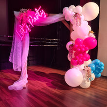 Load image into Gallery viewer, Year 2023 Organic Balloon Garlands (click on photo to view all photos) - UpUpNAwayBalloons
