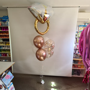 Diamond Ring Balloon - UpUpNAwayBalloons