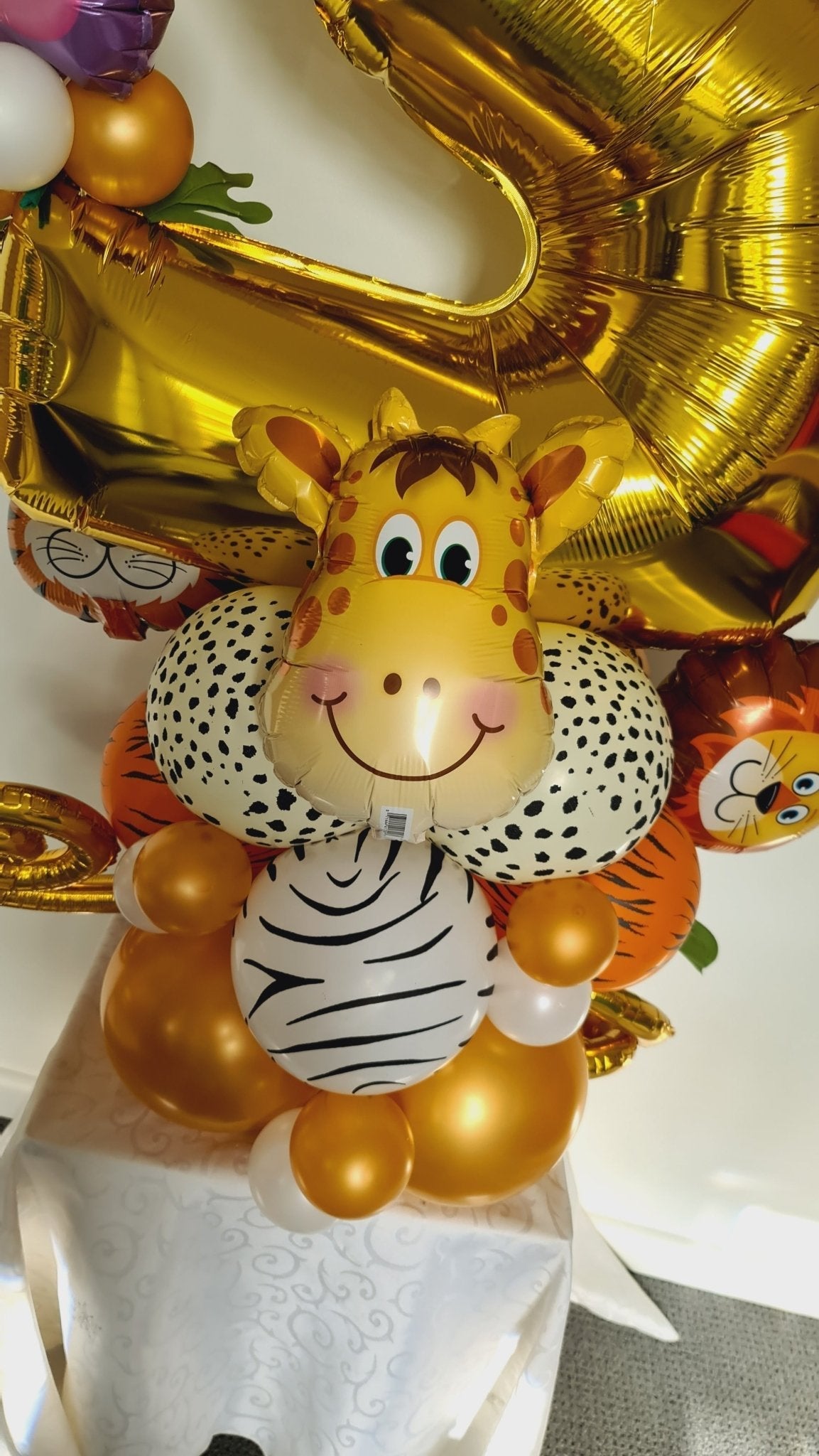 Air filled Balloon Numbers Marquee Style [Single Digit] Creation - UpUpNAwayBalloons