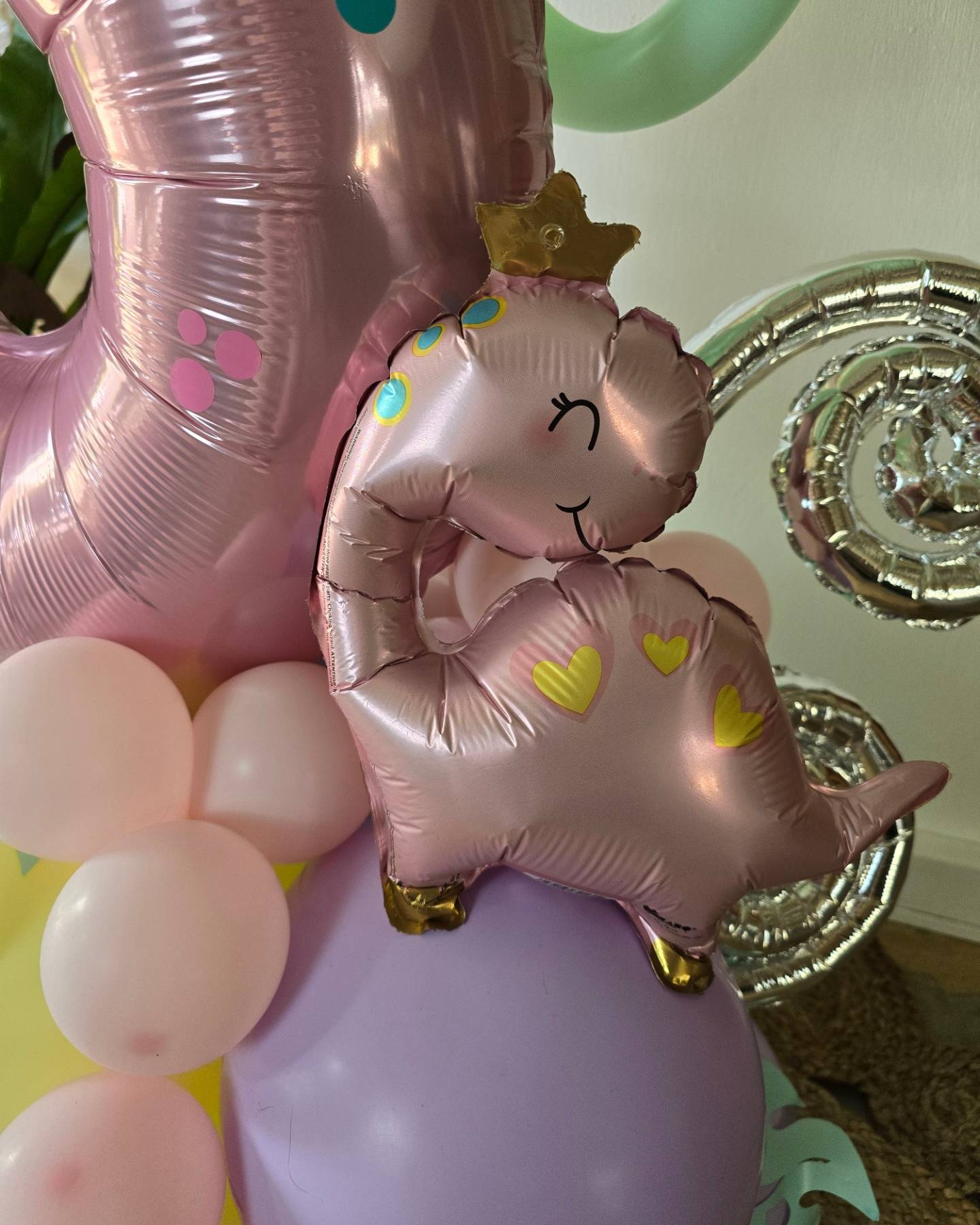 Air filled Balloon Numbers Marquee Style [Single Digit] Creation - UpUpNAwayBalloons