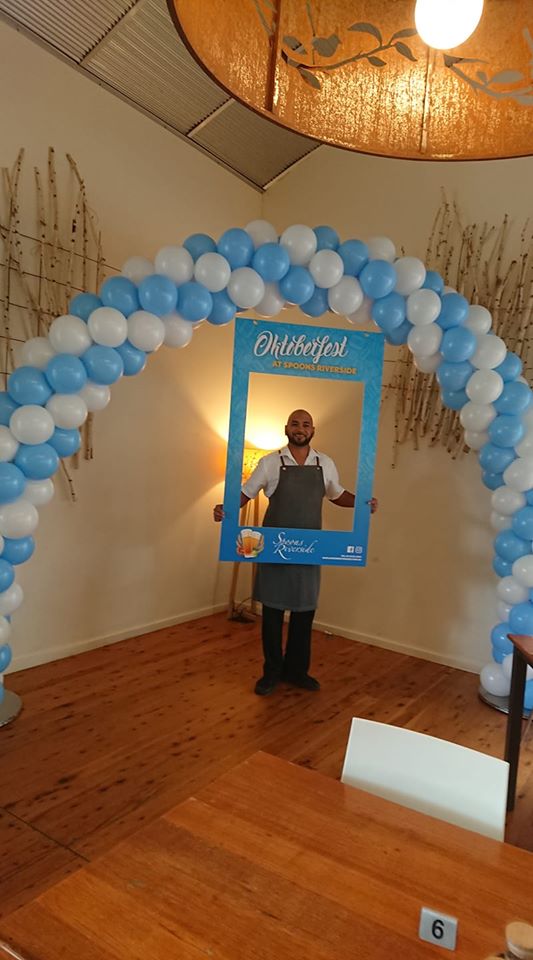 Arches by UpUpNAwayBalloons