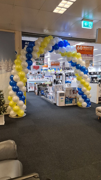 Arches by UpUpNAwayBalloons