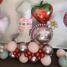 Load image into Gallery viewer, Balloon Marquee Stacks - Single Balloon Number - UpUpNAwayBalloons
