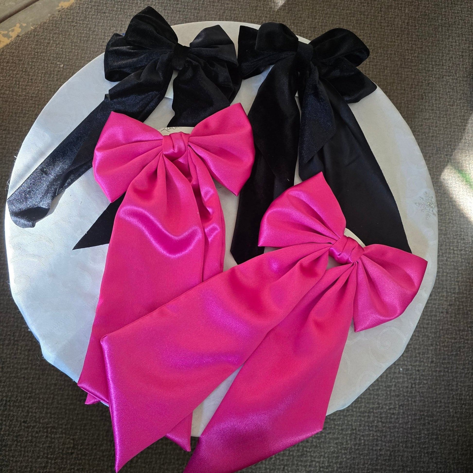 Bows for Hire - UpUpNAwayBalloons