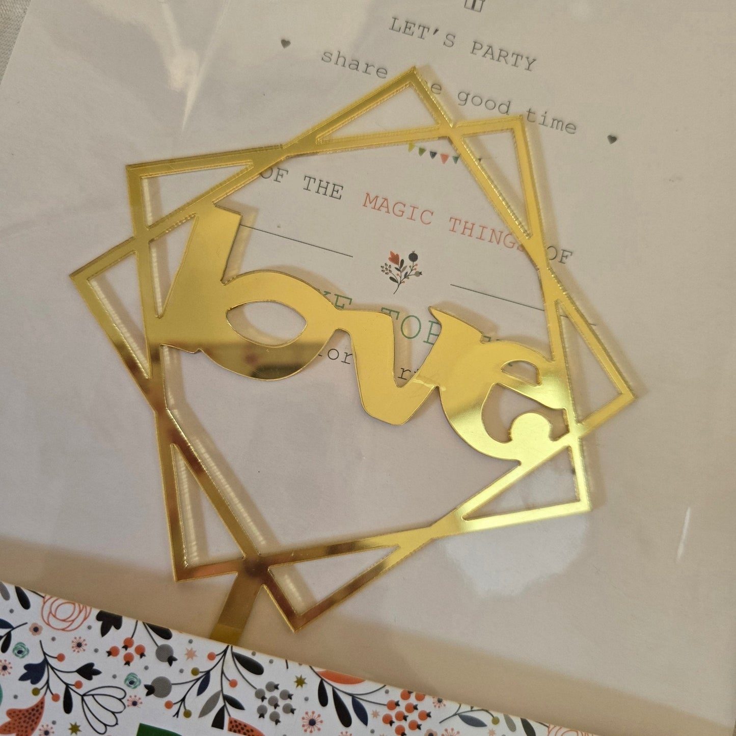 Cake Topper Love - UpUpNAwayBalloons