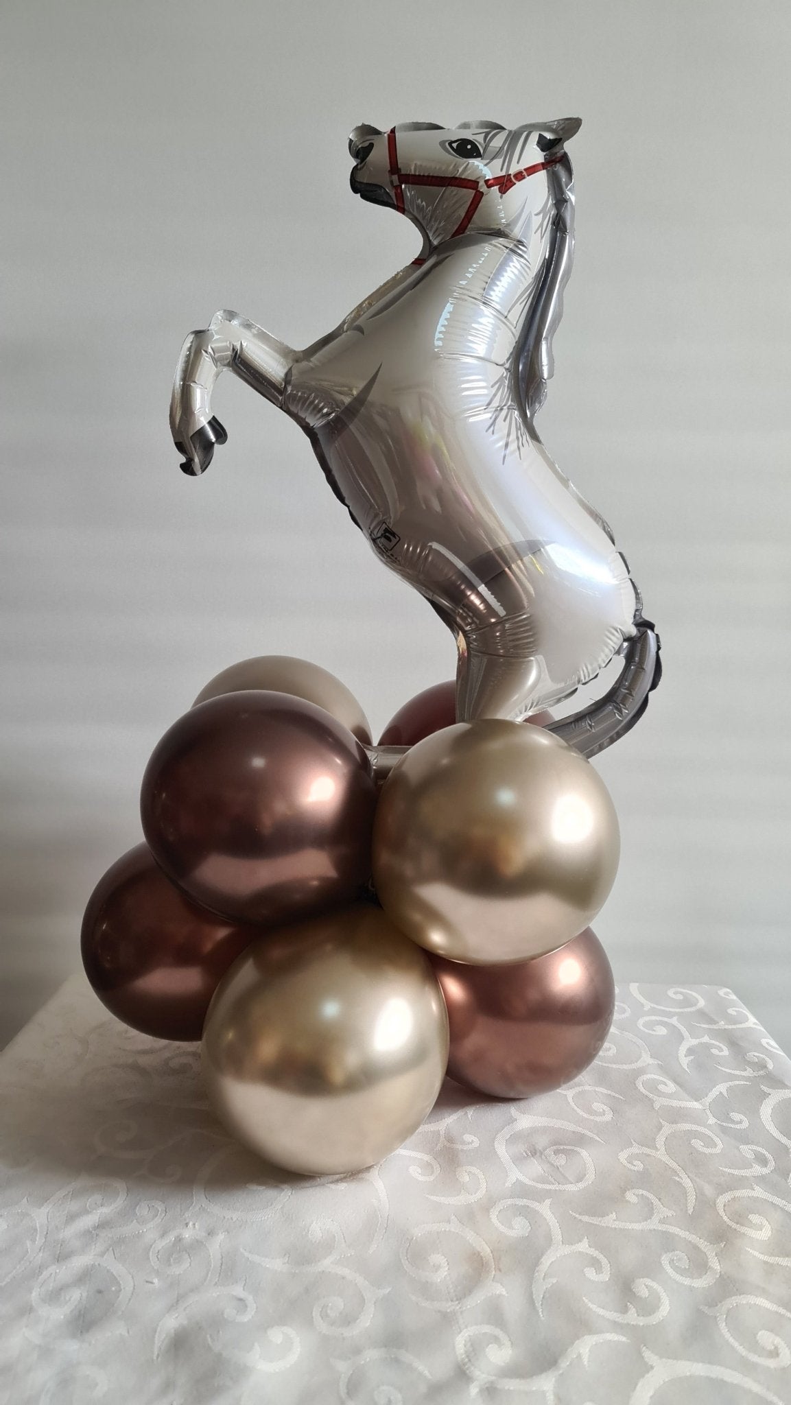 Celebrate Melbourne Cup Table Centrepiece - UpUpNAwayBalloons