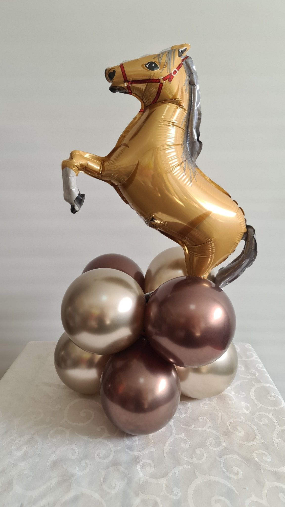 Celebrate Melbourne Cup Table Centrepiece - UpUpNAwayBalloons