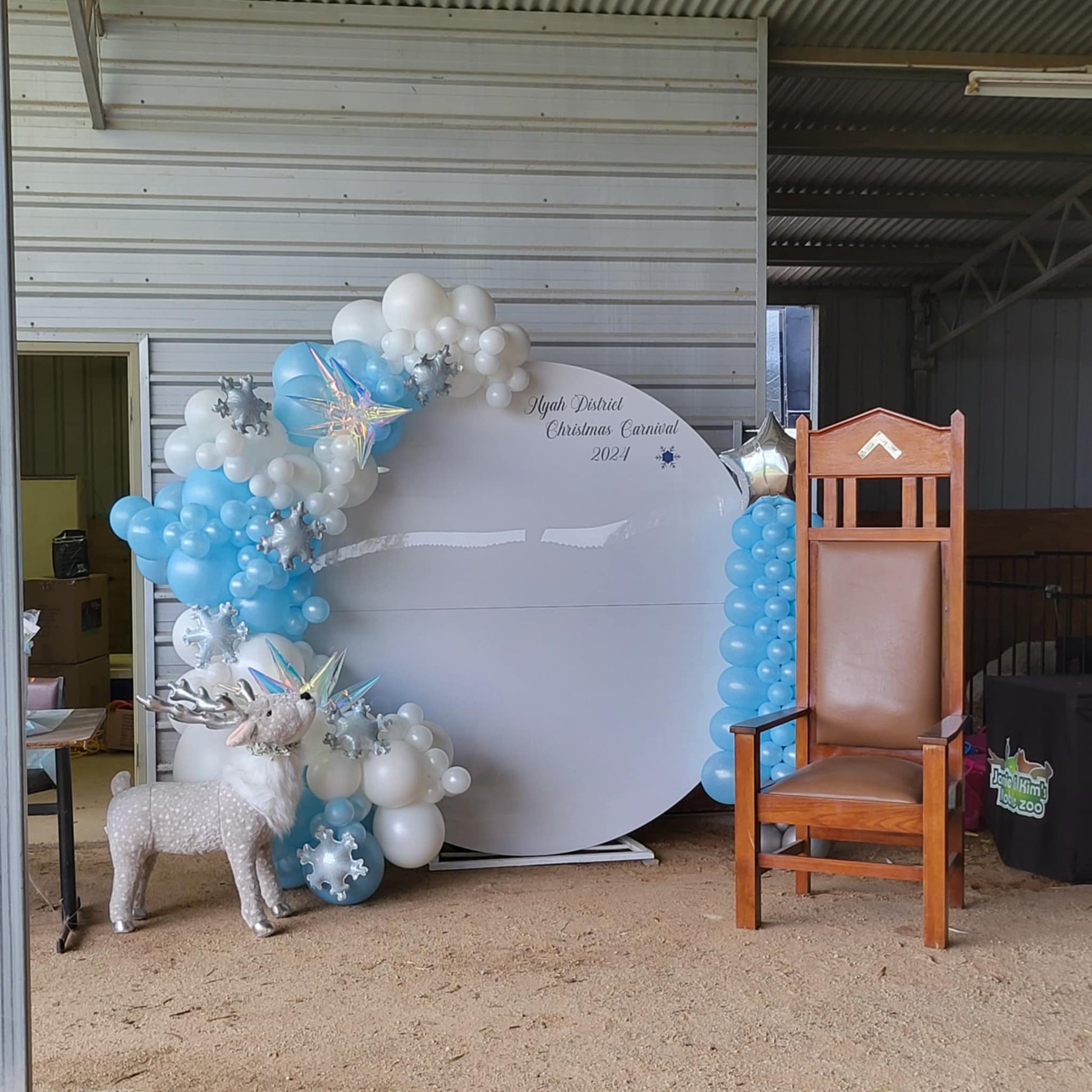 Christmas Backdrops & Local Business Xmas Decorations - message for a FREE quote. - UpUpNAwayBalloons