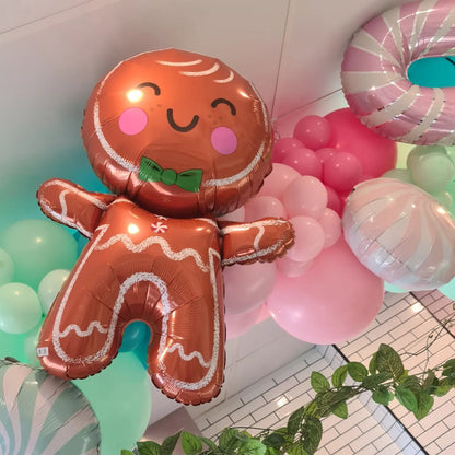 Christmas Backdrops & Local Business Xmas Decorations - message for a FREE quote. - UpUpNAwayBalloons