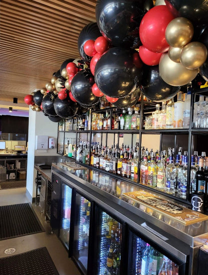 Christmas Backdrops & Local Business Xmas Decorations - message for a FREE quote. - UpUpNAwayBalloons