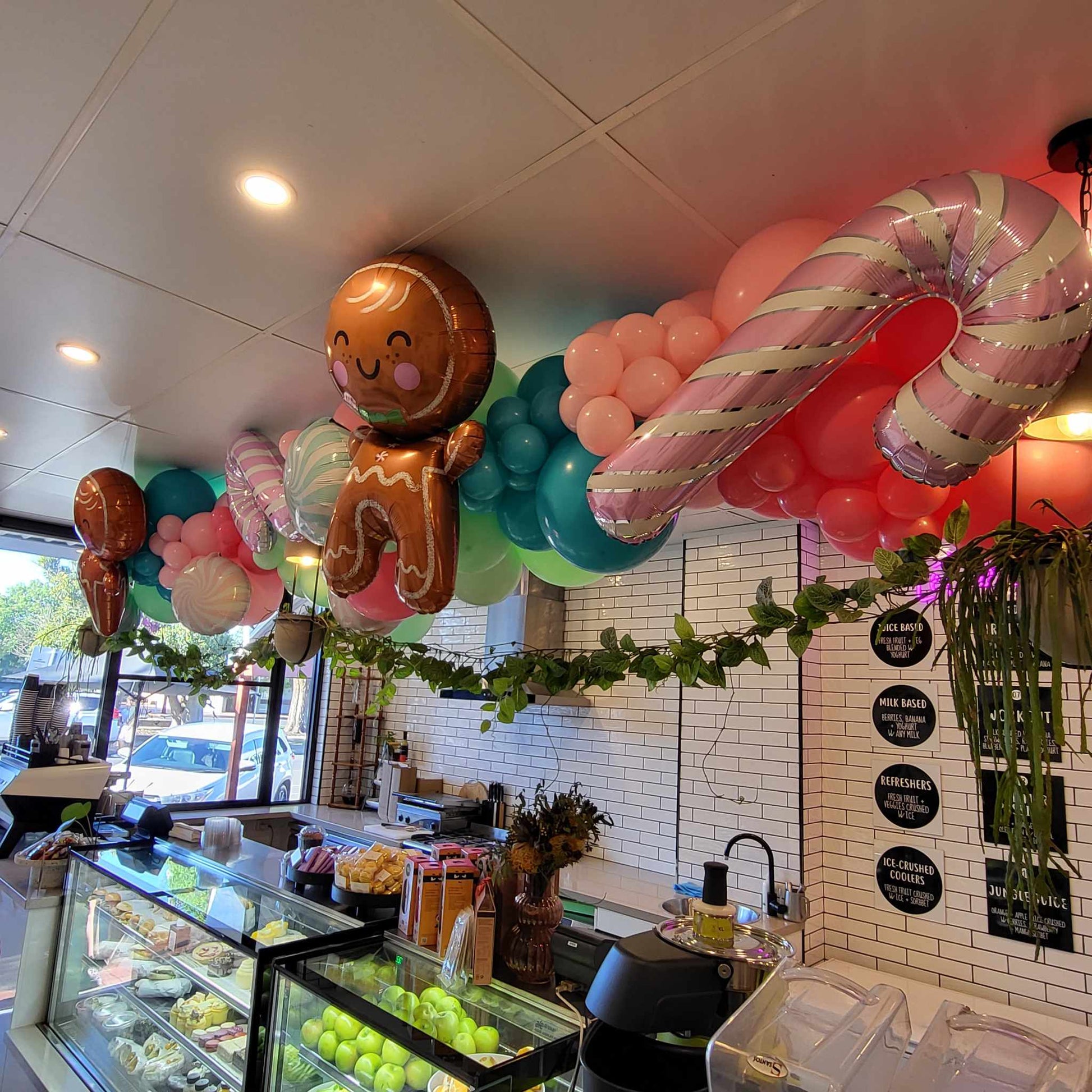 Christmas Backdrops & Local Business Xmas Decorations - message for a FREE quote. - UpUpNAwayBalloons