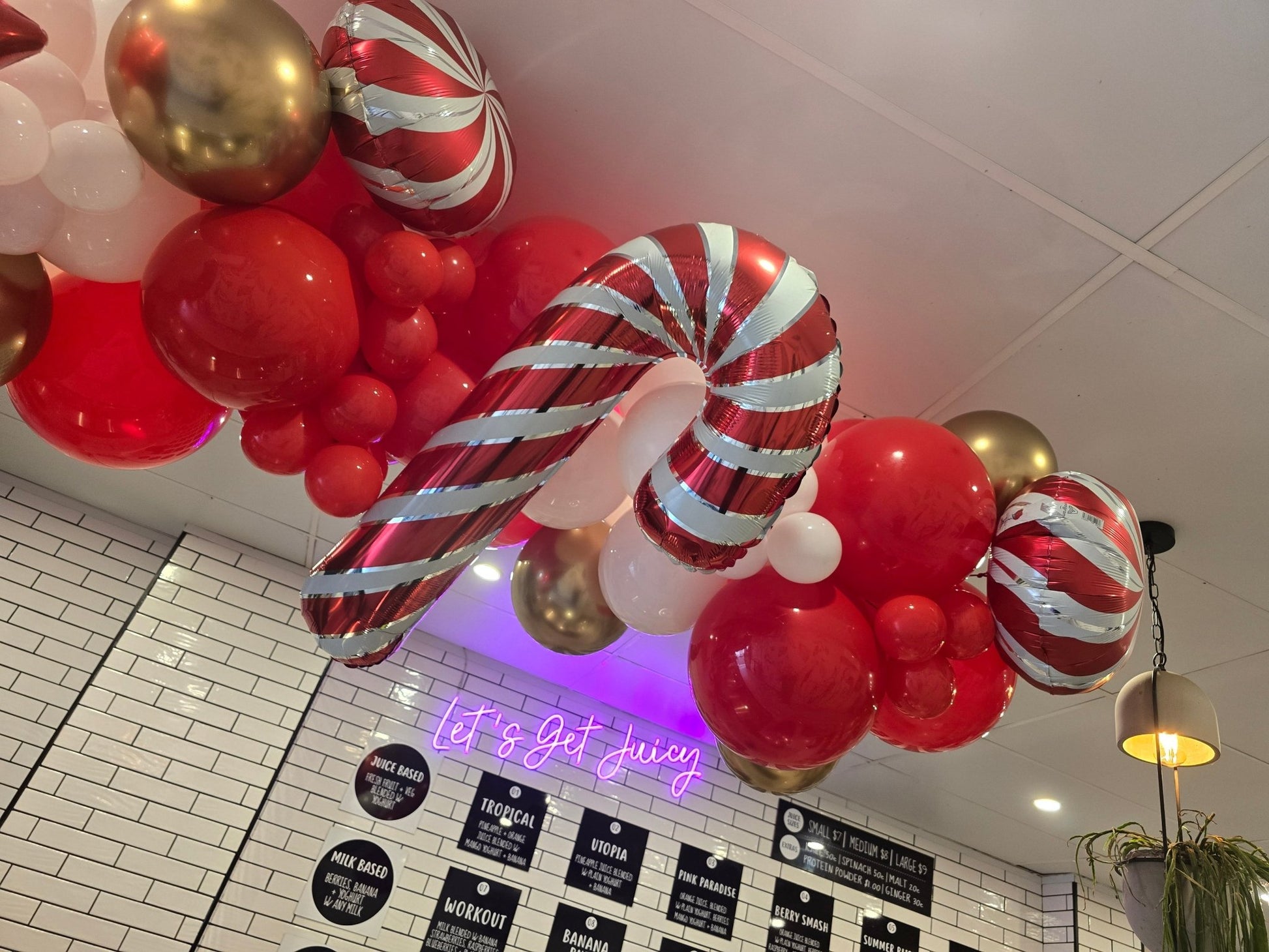Christmas Backdrops & Local Business Xmas Decorations - message for a FREE quote. - UpUpNAwayBalloons
