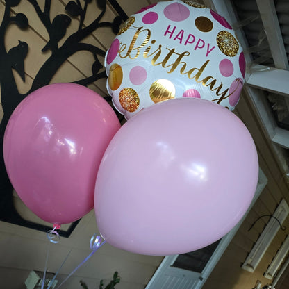 Creative Table Centerpiece - UpUpNAwayBalloons