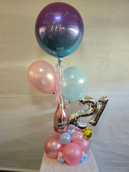 Creative Table Centerpiece - UpUpNAwayBalloons