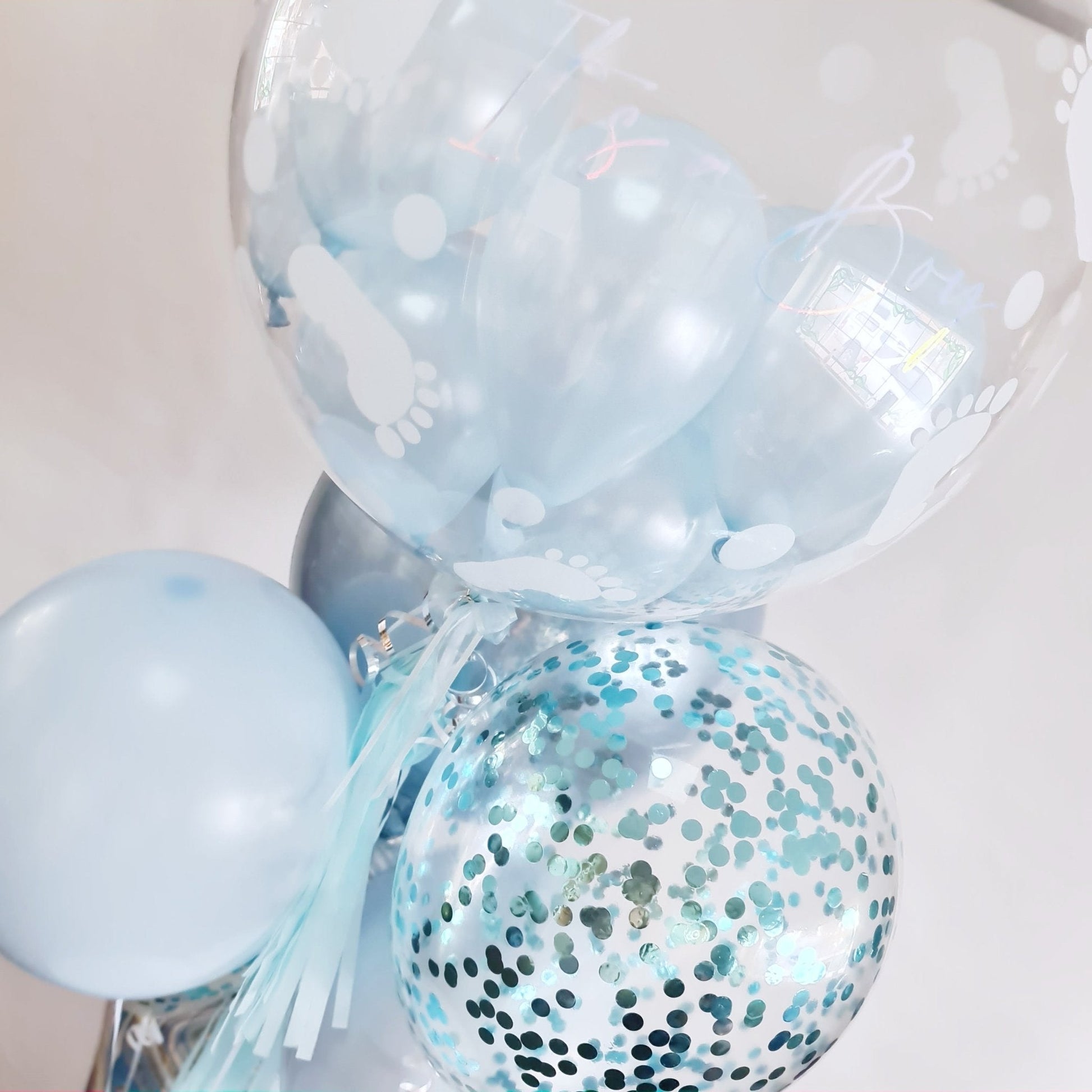 Deluxe Baby Shower Bouquet by UpUpNAwayBalloons