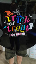 Load image into Gallery viewer, Halloween Past Decor Images - UpUpNAwayBalloons
