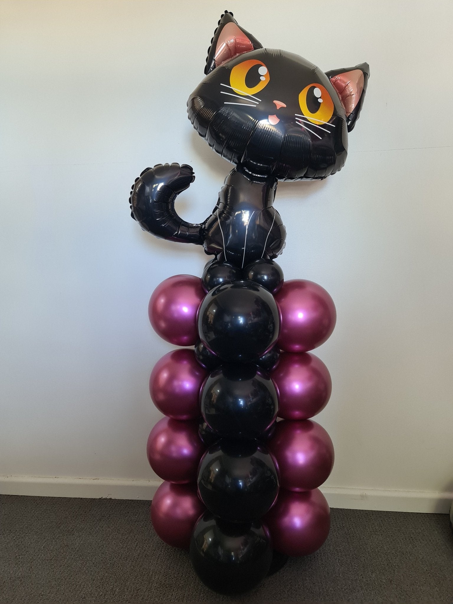Halloween Past Decor Images - UpUpNAwayBalloons