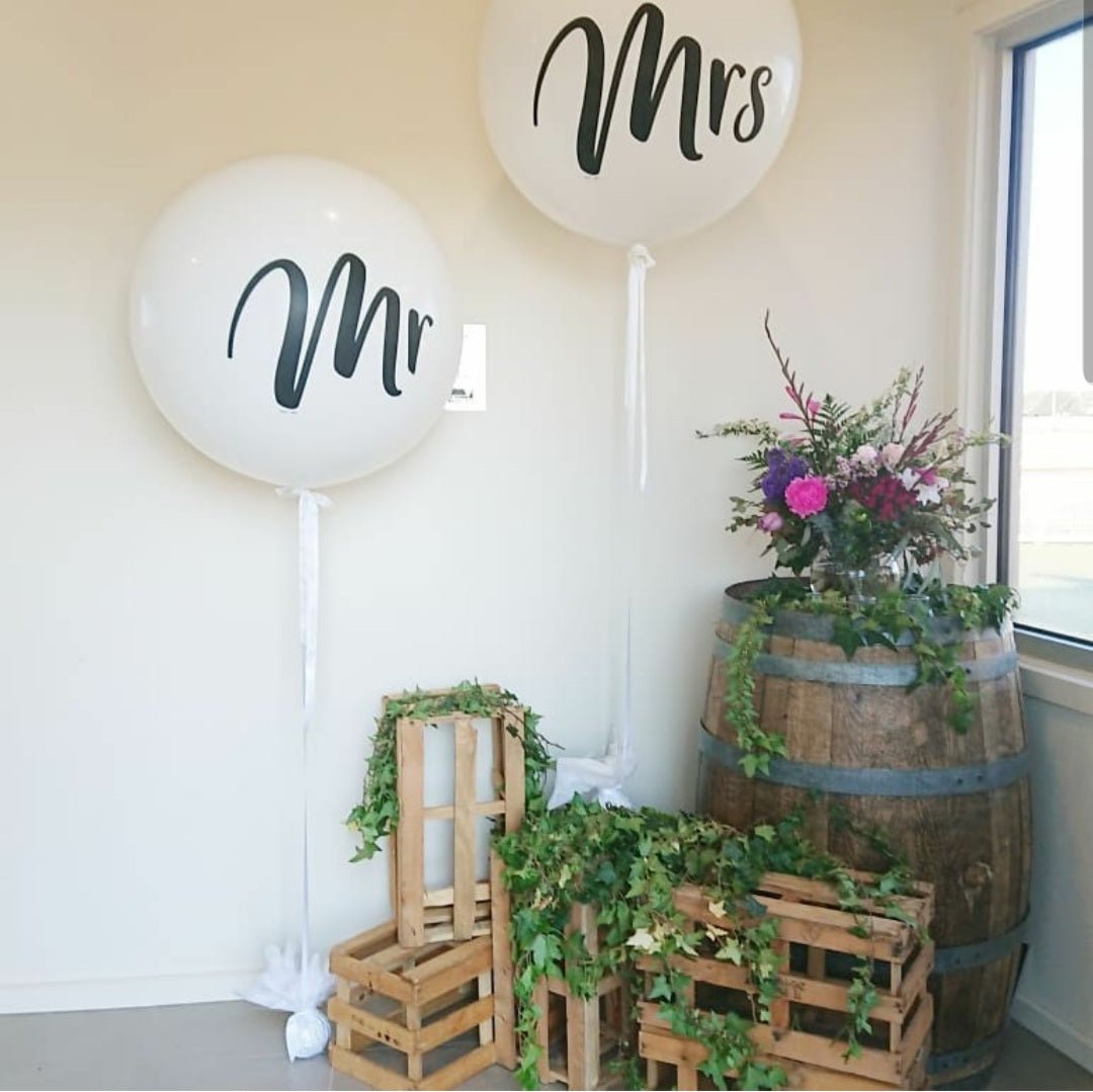 Mr & Mrs Balloons by UpUpNAwayBalloons