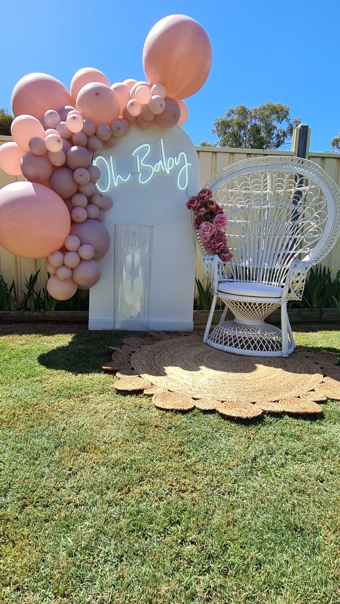 Oh Baby Neon Sign for Hire - only available when hiring a backdrop and ordering a balloon garland - UpUpNAwayBalloons