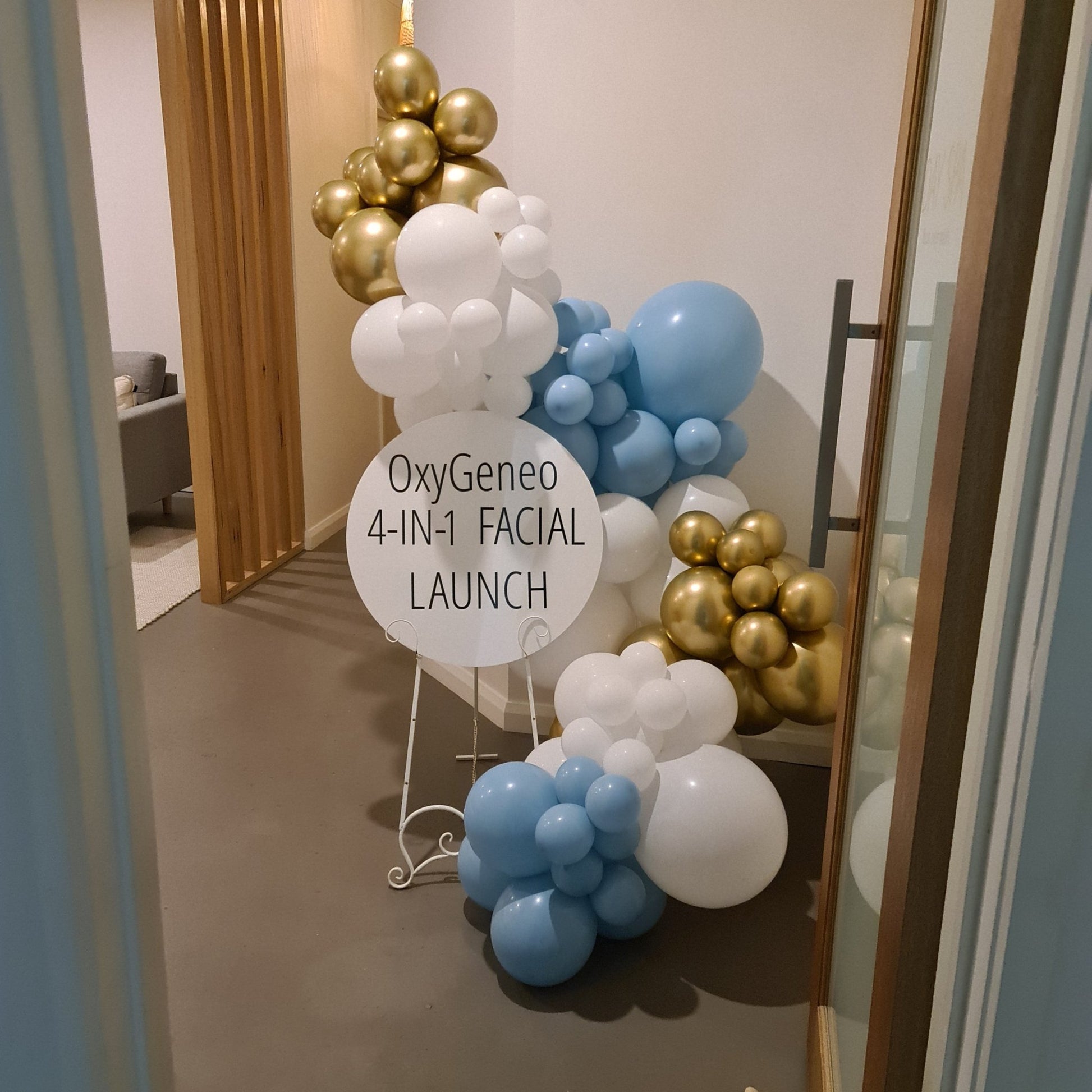 Ooh La La Package - UpUpNAwayBalloons