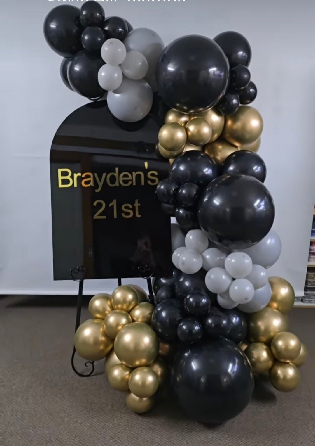 Ooh La La Package - UpUpNAwayBalloons