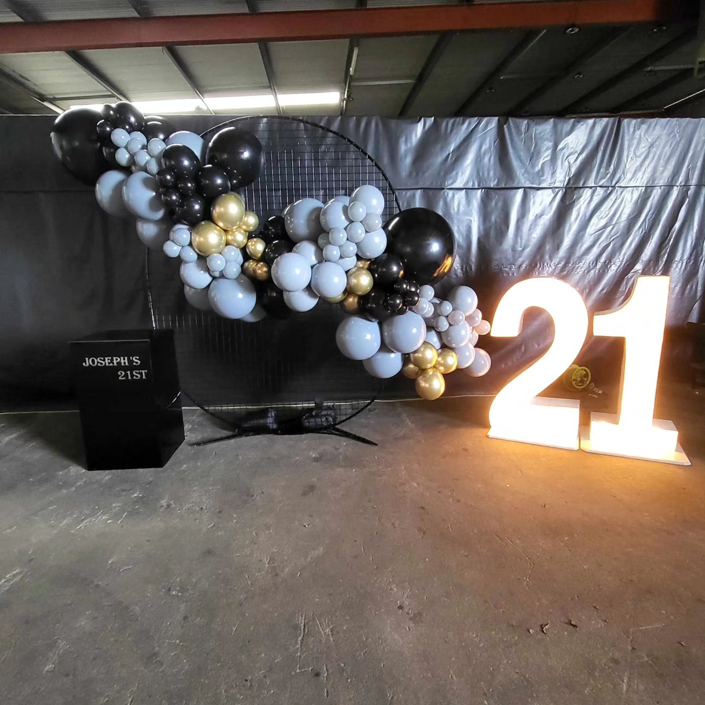 Year 2024 Organic Balloon Garlands (click on photo to view all photos)