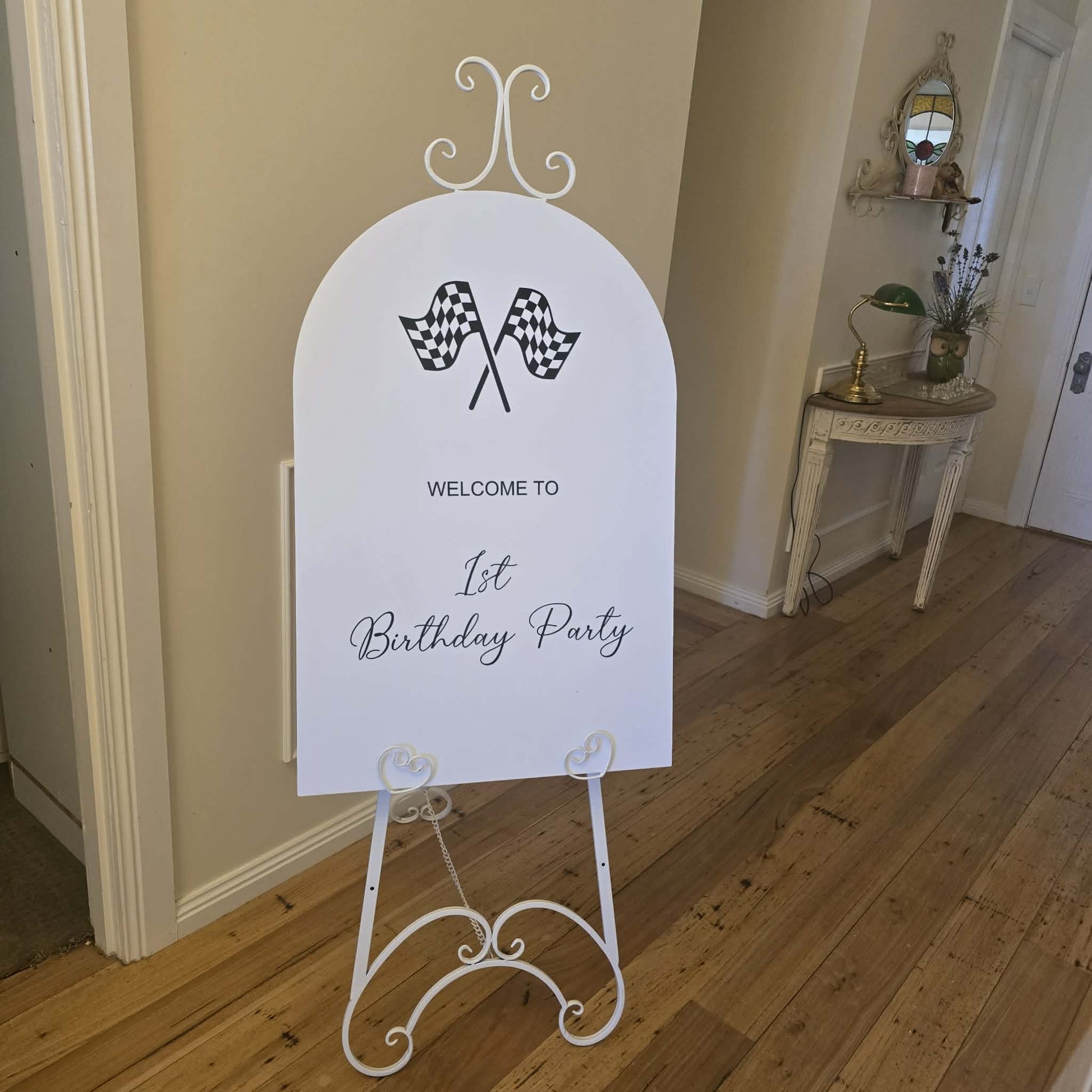 White or Opaque Acrylic Disk Sign Hire (not available to hire without a backdrop and organic garlands) - UpUpNAwayBalloons
