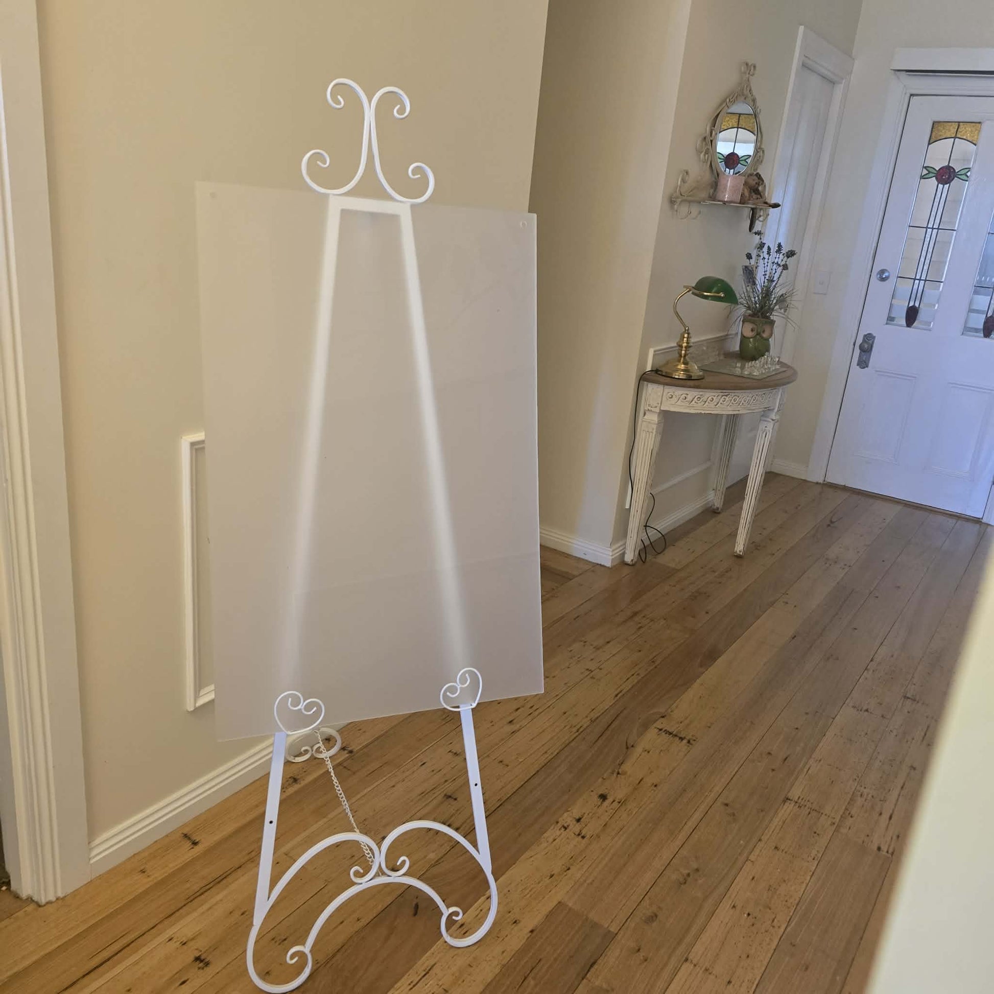 White or Opaque Acrylic Disk Sign Hire (not available to hire without a backdrop and organic garlands) - UpUpNAwayBalloons