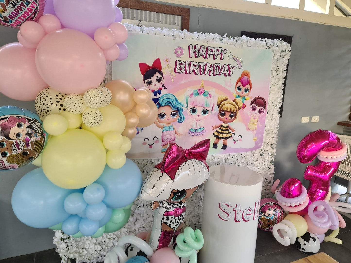 Year 2015 to 2020 Organic Balloon Garlands (click on photo to view) by UpUpNAwayBalloons