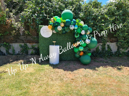 Year 2015 to 2020 Organic Balloon Garlands (click on photo to view) - UpUpNAwayBalloons