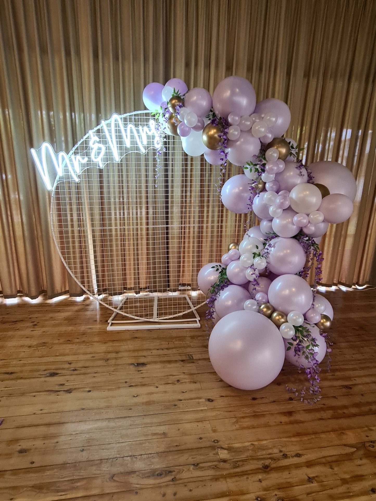 Year 2015 to 2020 Organic Balloon Garlands (click on photo to view) by UpUpNAwayBalloons