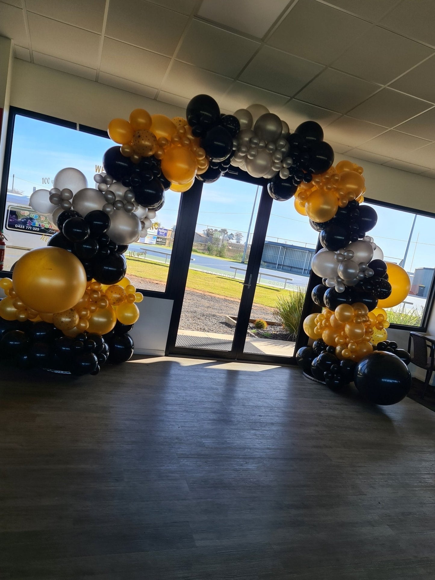 Year 2015 to 2020 Organic Balloon Garlands (click on photo to view) by UpUpNAwayBalloons