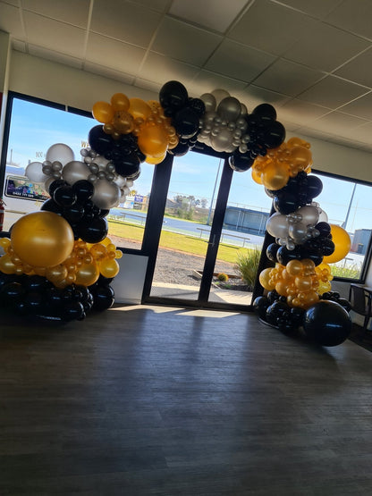 Year 2015 to 2020 Organic Balloon Garlands (click on photo to view) by UpUpNAwayBalloons