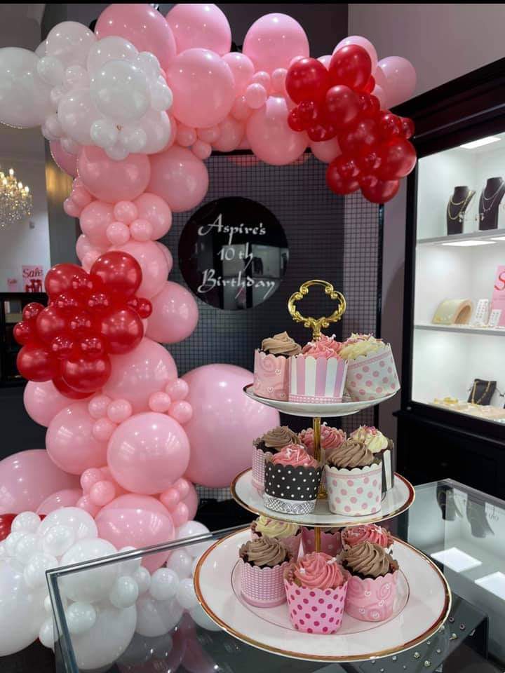 Year 2021 Organic Balloon Garlands (click on photo to view all photos) - UpUpNAwayBalloons