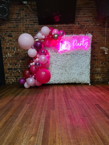 Year 2021 Organic Balloon Garlands (click on photo to view all photos) - UpUpNAwayBalloons