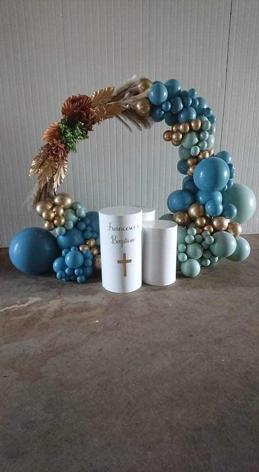 Year 2021 Organic Balloon Garlands (click on photo to view all photos) - UpUpNAwayBalloons