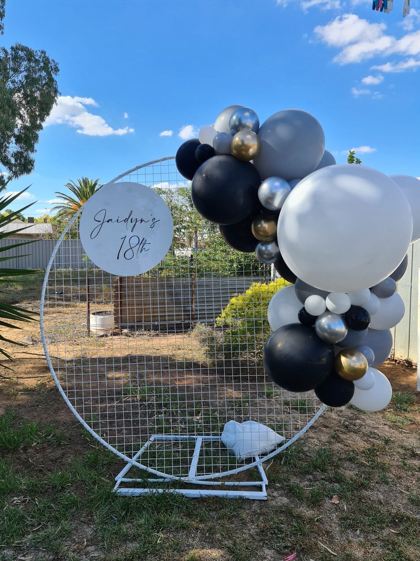 Year 2022 Organic Balloon Garlands (click on photo to view all photos) - UpUpNAwayBalloons