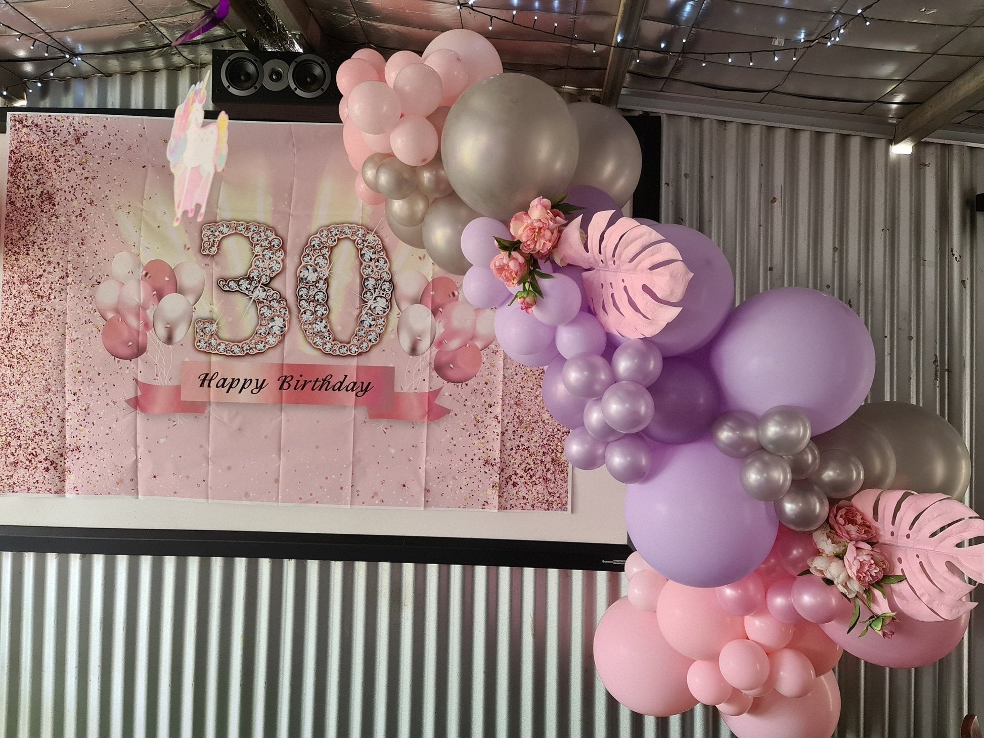 Year 2022 Organic Balloon Garlands (click on photo to view all photos) - UpUpNAwayBalloons