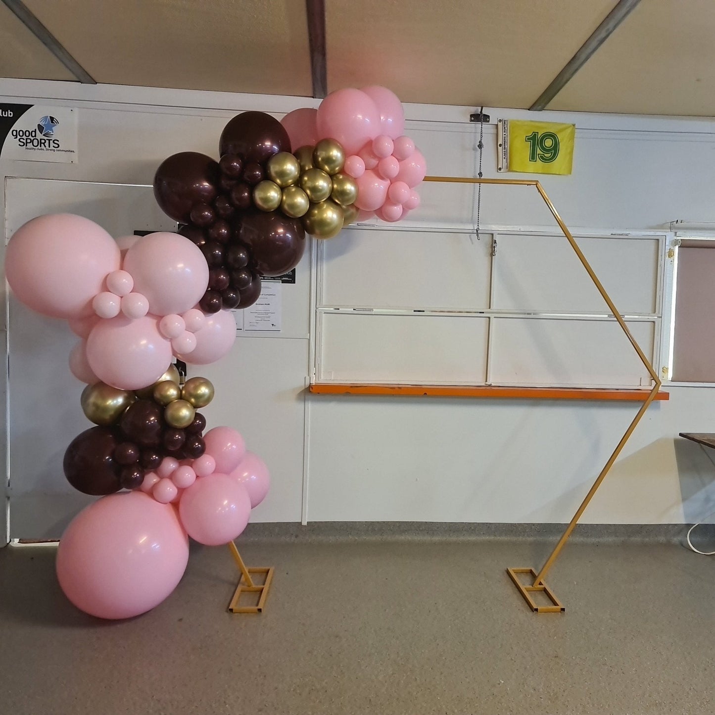 Year 2022 Organic Balloon Garlands (click on photo to view all photos) - UpUpNAwayBalloons