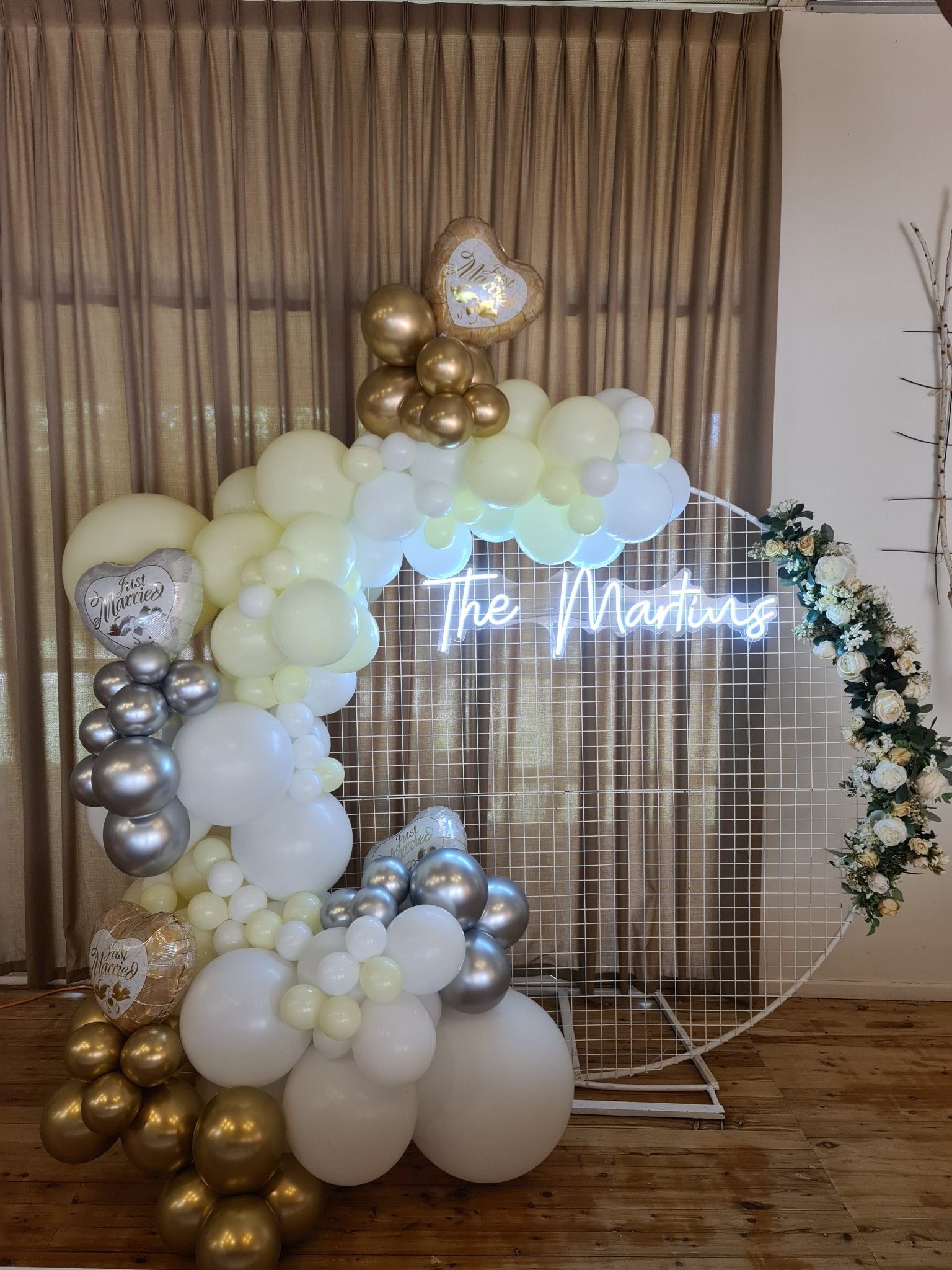 Year 2022 Organic Balloon Garlands (click on photo to view all photos) - UpUpNAwayBalloons